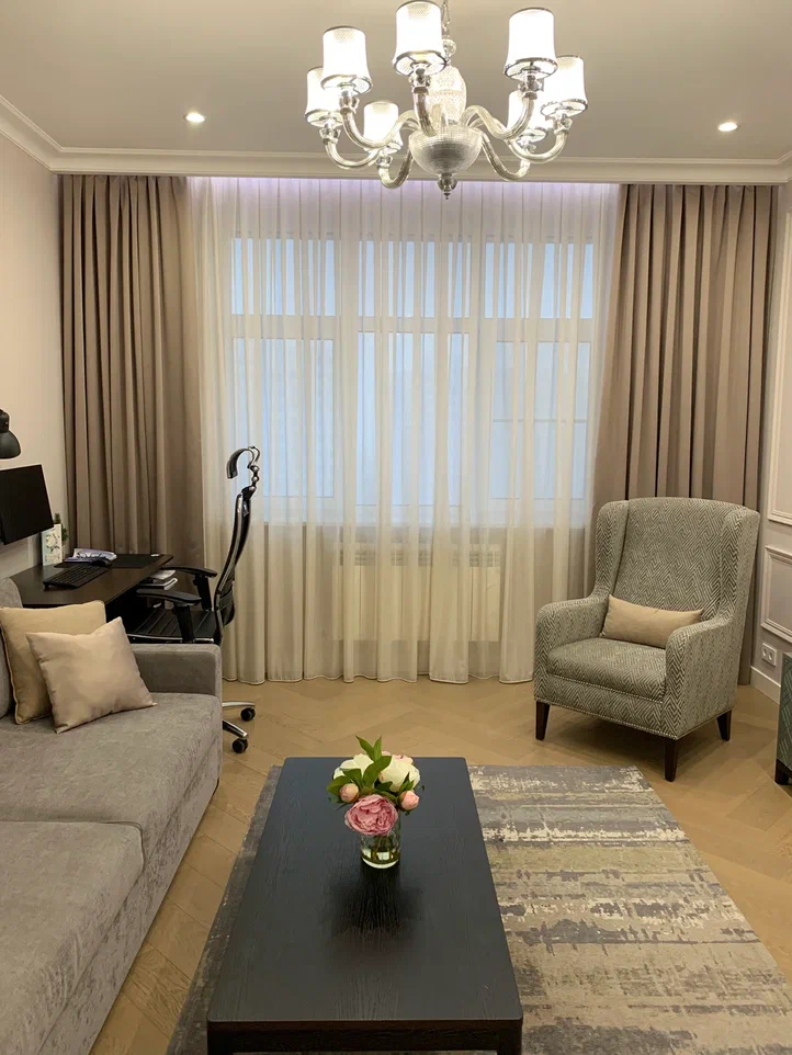 Плотные шторы в интерьере