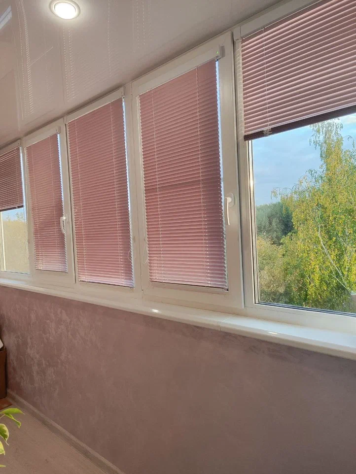 Жалюзи на балконе