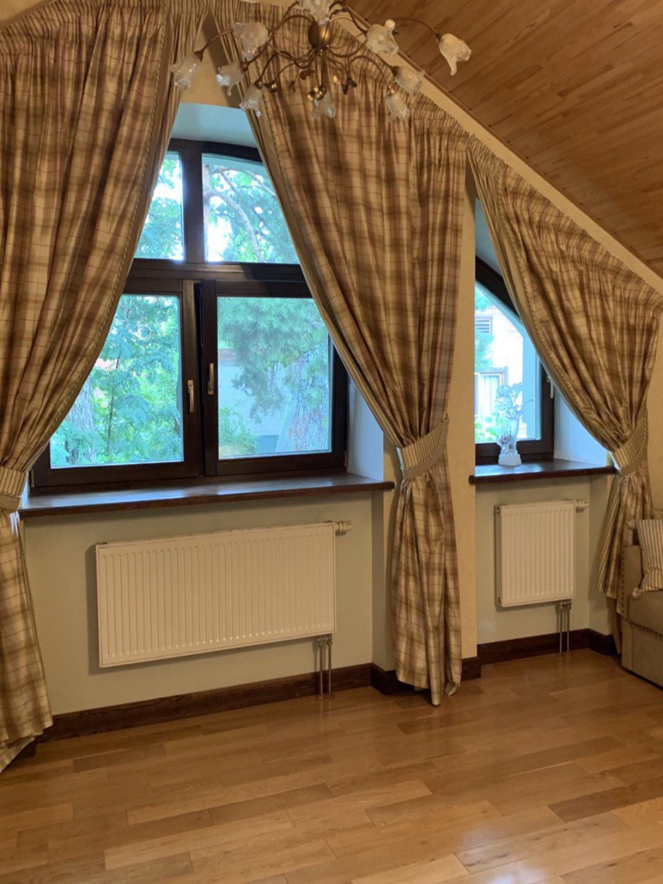 Шторы на мансарду